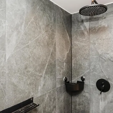 S331 - Luxurious Two Bedroom Duplex Apartment In Köln Eksteriør billede