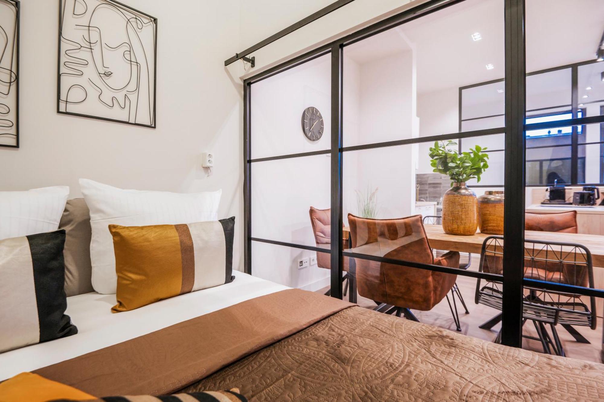 S331 - Luxurious Two Bedroom Duplex In Appartement