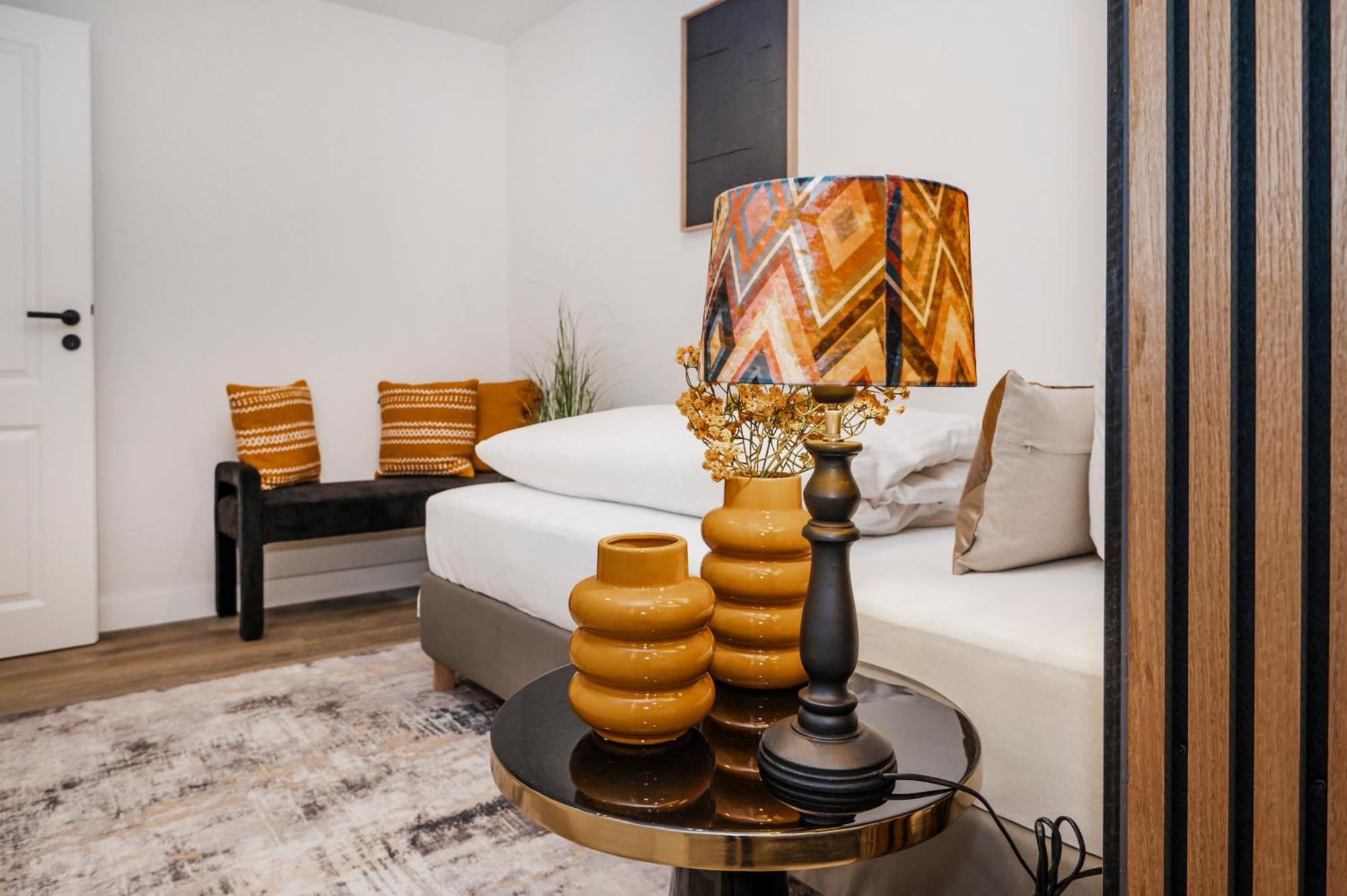 S331 - Luxurious Two Bedroom Duplex In Appartement *
